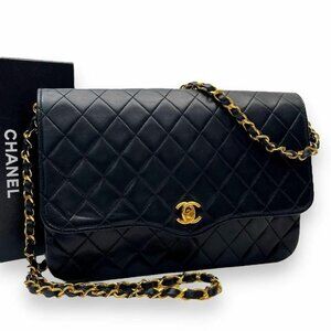Chanel Vintage Quilted Lambskin Leather Quilted Shoulder Bag Chain